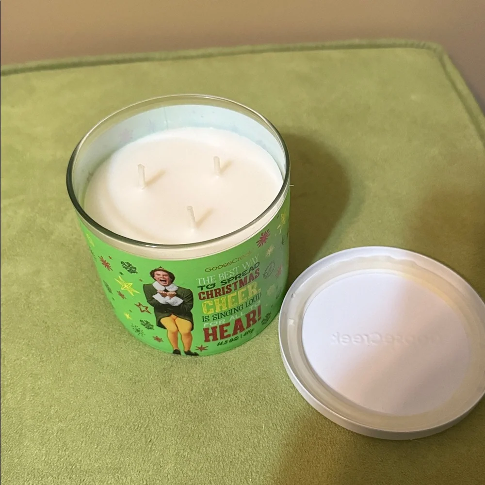 GooseCreek Elf Christmas Cheer Candle
